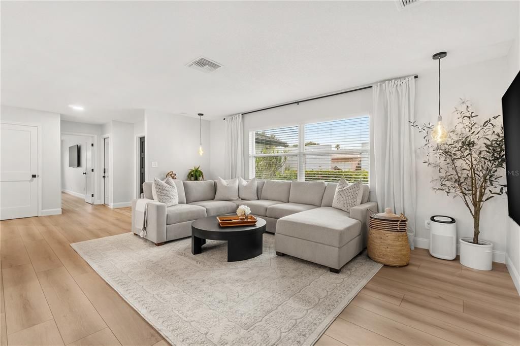 En Venta: $1,595,000 (5 camas, 3 baños, 2495 Pies cuadrados)