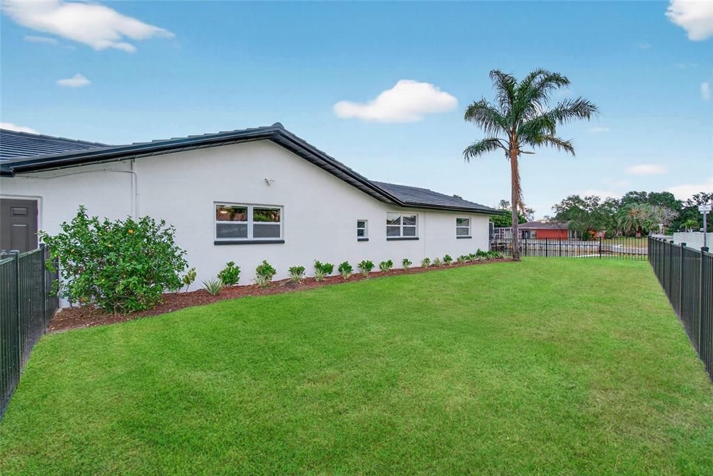 En Venta: $1,595,000 (5 camas, 3 baños, 2495 Pies cuadrados)