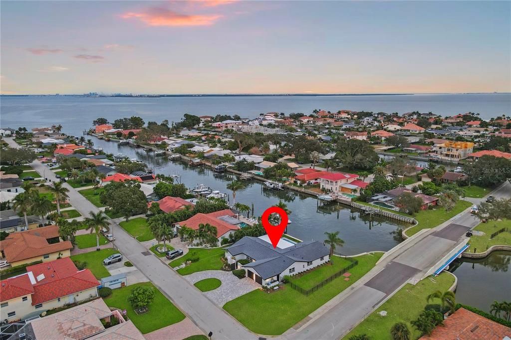 En Venta: $1,595,000 (5 camas, 3 baños, 2495 Pies cuadrados)