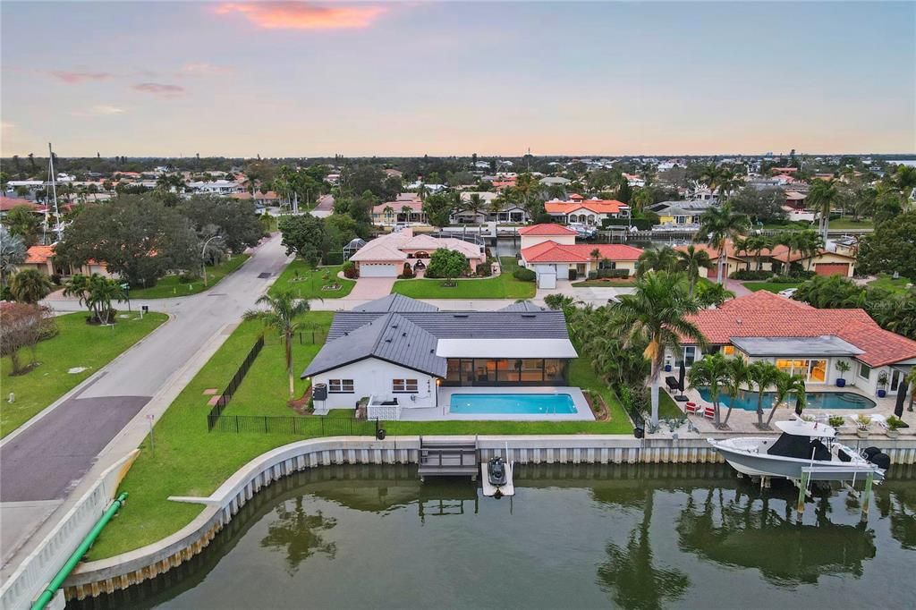 En Venta: $1,595,000 (5 camas, 3 baños, 2495 Pies cuadrados)