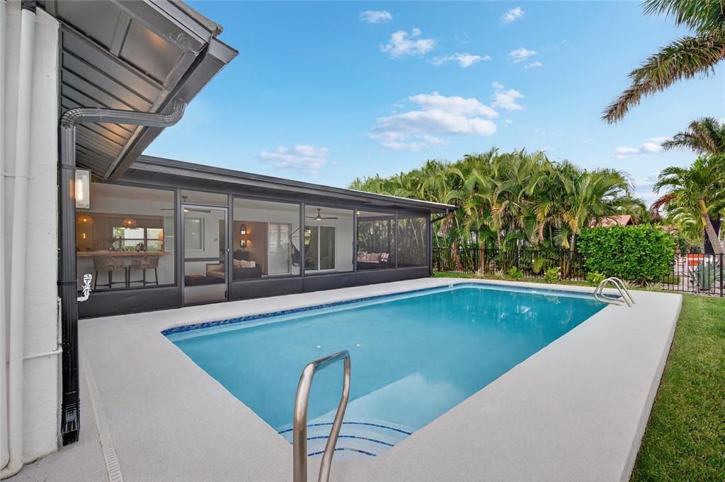 En Venta: $1,595,000 (5 camas, 3 baños, 2495 Pies cuadrados)