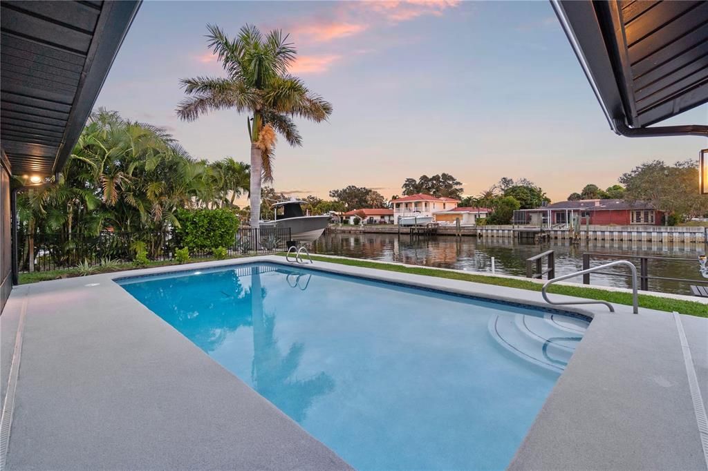 En Venta: $1,595,000 (5 camas, 3 baños, 2495 Pies cuadrados)