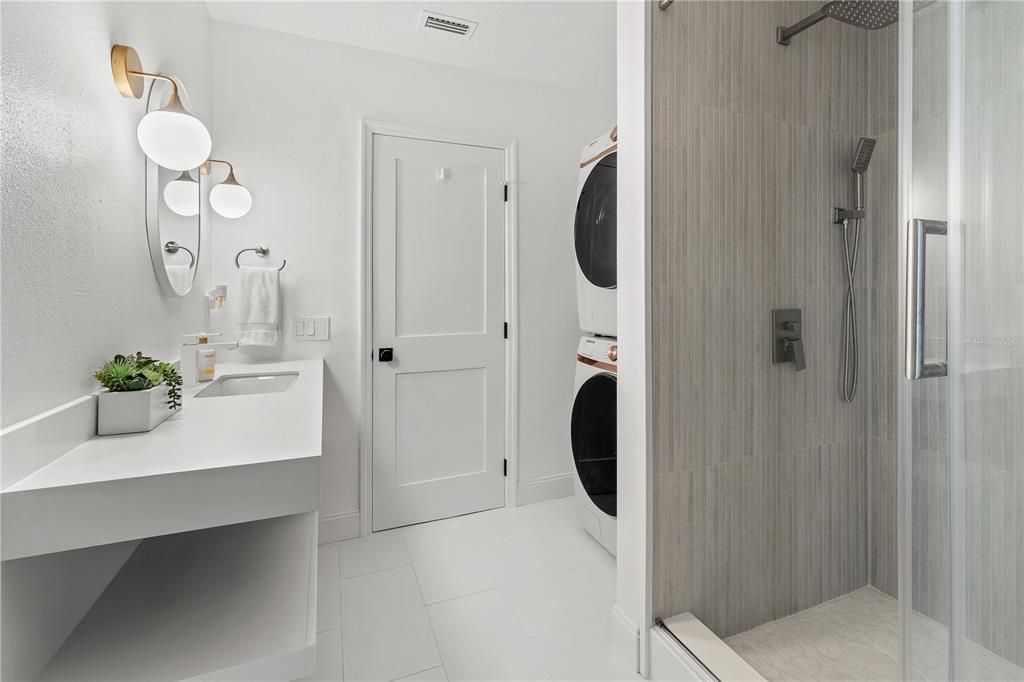 En Venta: $1,595,000 (5 camas, 3 baños, 2495 Pies cuadrados)