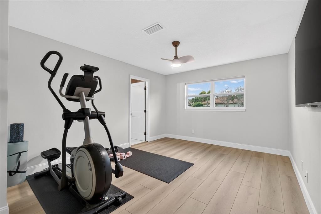 En Venta: $1,595,000 (5 camas, 3 baños, 2495 Pies cuadrados)