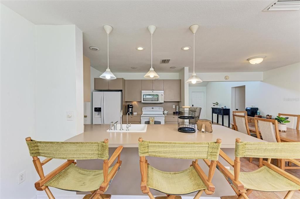 For Rent: $4,900 (3 beds, 2 baths, 1433 Square Feet)