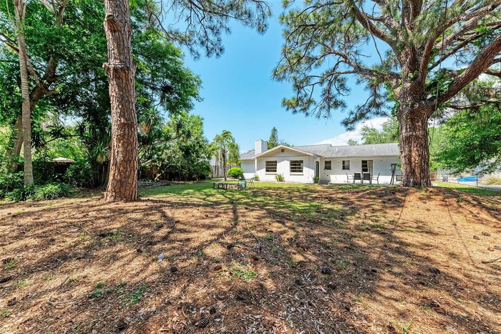 For Rent: $4,900 (3 beds, 2 baths, 1433 Square Feet)