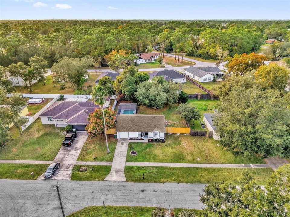 For Sale: $259,900 (2 beds, 1 baths, 870 Square Feet)