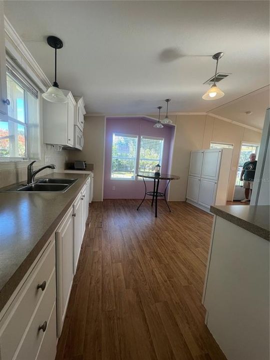 En Venta: $172,500 (3 camas, 2 baños, 1141 Pies cuadrados)