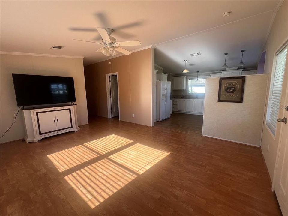 En Venta: $172,500 (3 camas, 2 baños, 1141 Pies cuadrados)