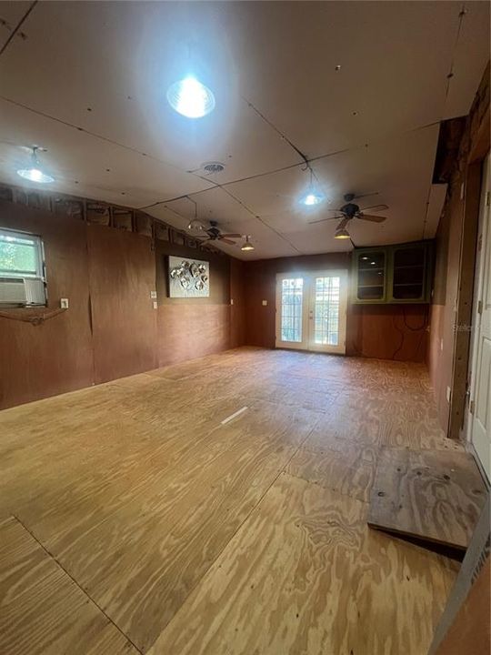 En Venta: $172,500 (3 camas, 2 baños, 1141 Pies cuadrados)