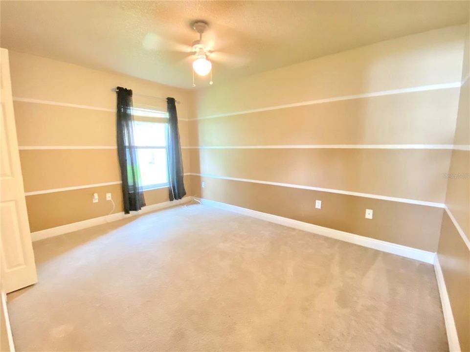 For Rent: $2,200 (4 beds, 2 baths, 1874 Square Feet)