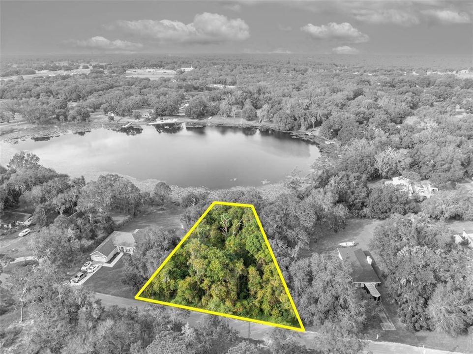 En Venta: $115,000 (0.42 acres)