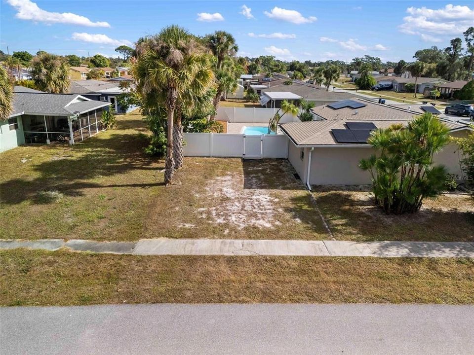 待售: $320,000 (3 贝兹, 2 浴室, 1589 平方英尺)