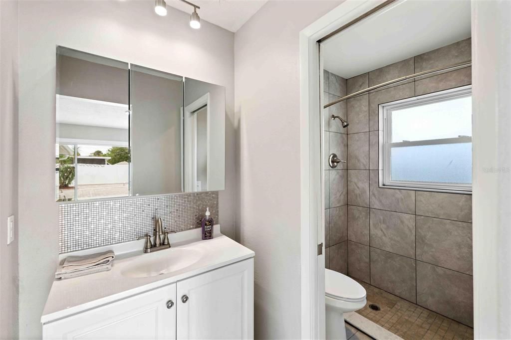 待售: $320,000 (3 贝兹, 2 浴室, 1589 平方英尺)