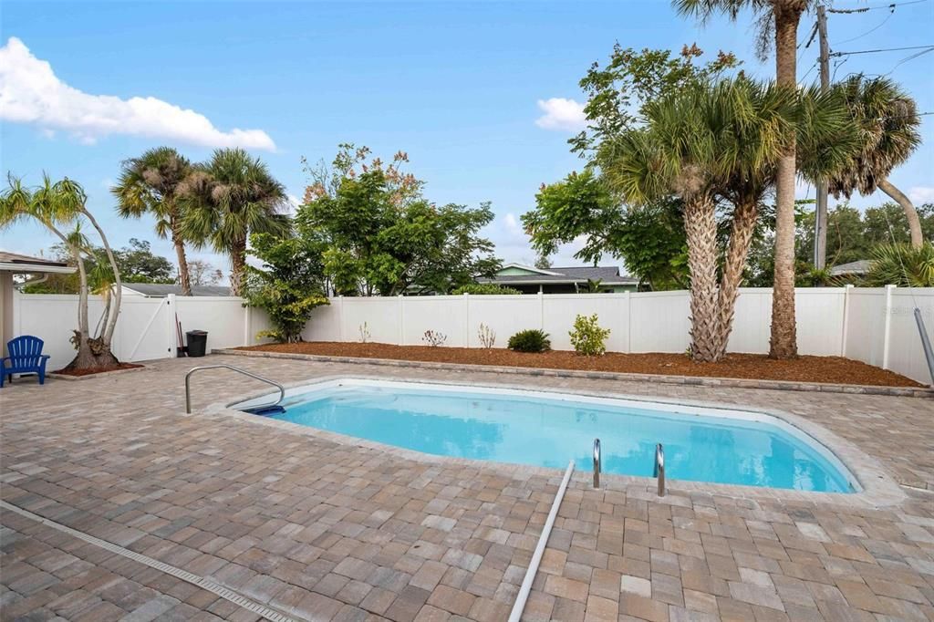 待售: $320,000 (3 贝兹, 2 浴室, 1589 平方英尺)