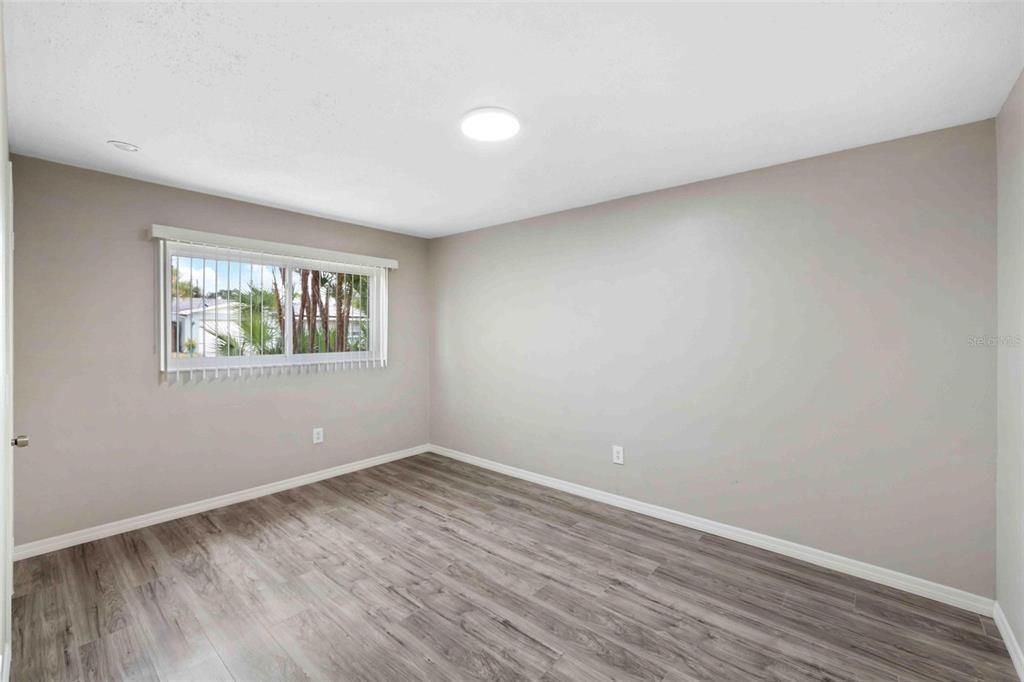 待售: $320,000 (3 贝兹, 2 浴室, 1589 平方英尺)