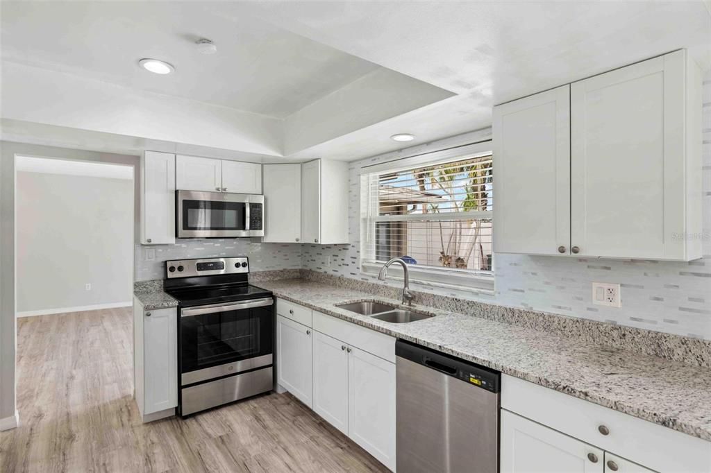 待售: $320,000 (3 贝兹, 2 浴室, 1589 平方英尺)