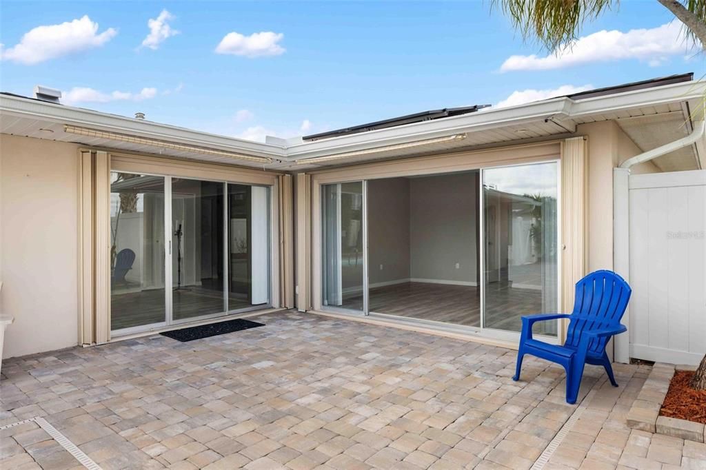 待售: $320,000 (3 贝兹, 2 浴室, 1589 平方英尺)