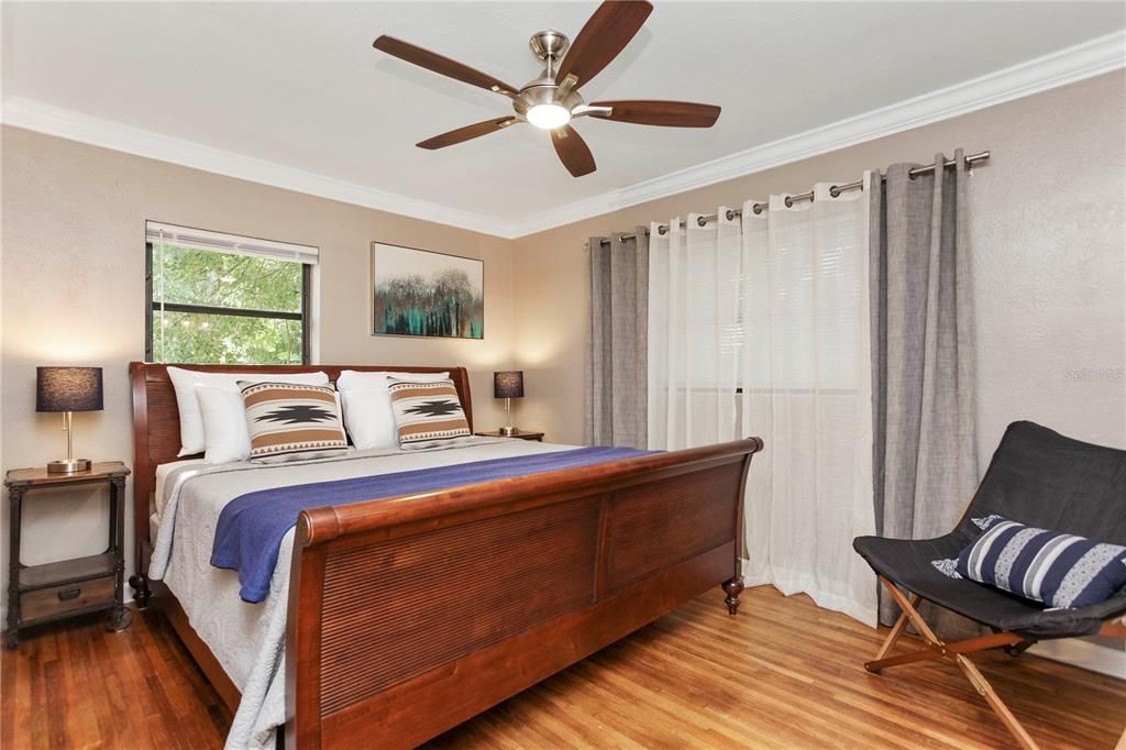 For Rent: $3,300 (4 beds, 2 baths, 1605 Square Feet)