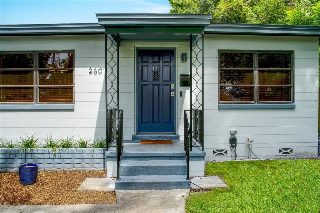 For Rent: $3,300 (4 beds, 2 baths, 1605 Square Feet)