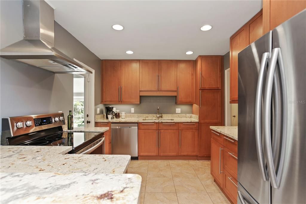 For Rent: $3,300 (4 beds, 2 baths, 1605 Square Feet)