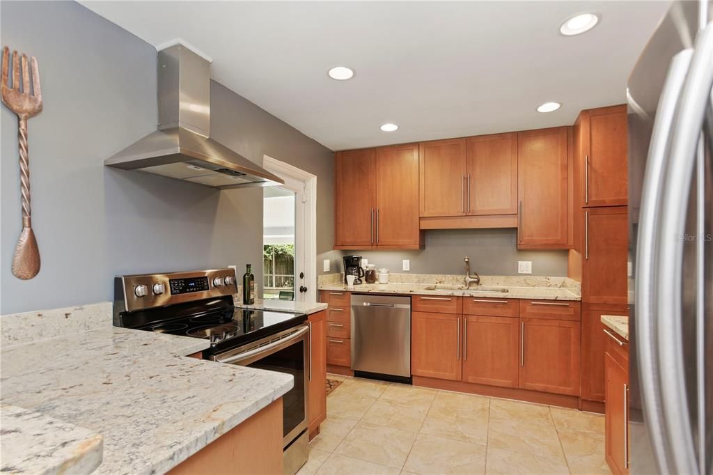 For Rent: $3,300 (4 beds, 2 baths, 1605 Square Feet)