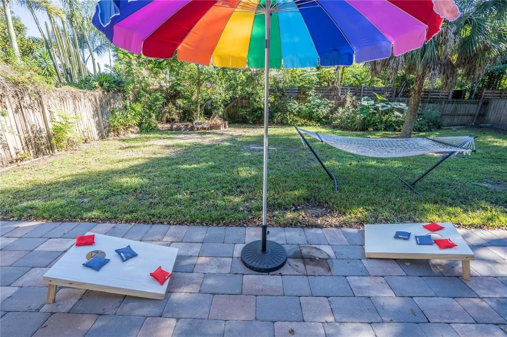 For Rent: $3,300 (4 beds, 2 baths, 1605 Square Feet)