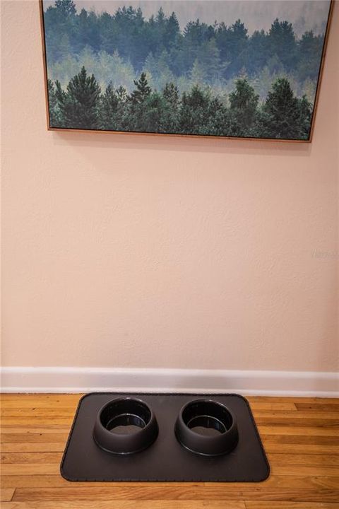 For Rent: $3,300 (4 beds, 2 baths, 1605 Square Feet)