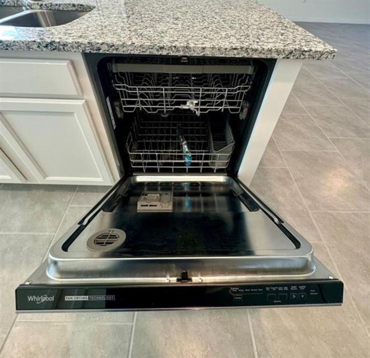 En Renta: $2,700 (3 camas, 2 baños, 1567 Pies cuadrados)