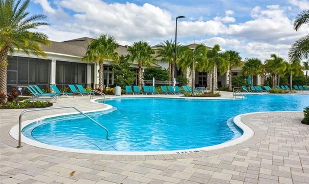 En Renta: $2,700 (3 camas, 2 baños, 1567 Pies cuadrados)