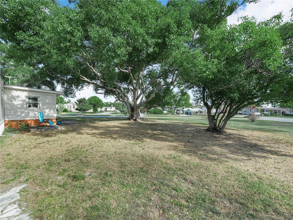 For Sale: $155,000 (3 beds, 2 baths, 1392 Square Feet)