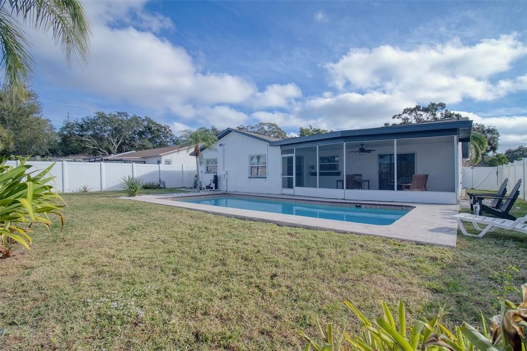 For Sale: $599,900 (3 beds, 2 baths, 1773 Square Feet)