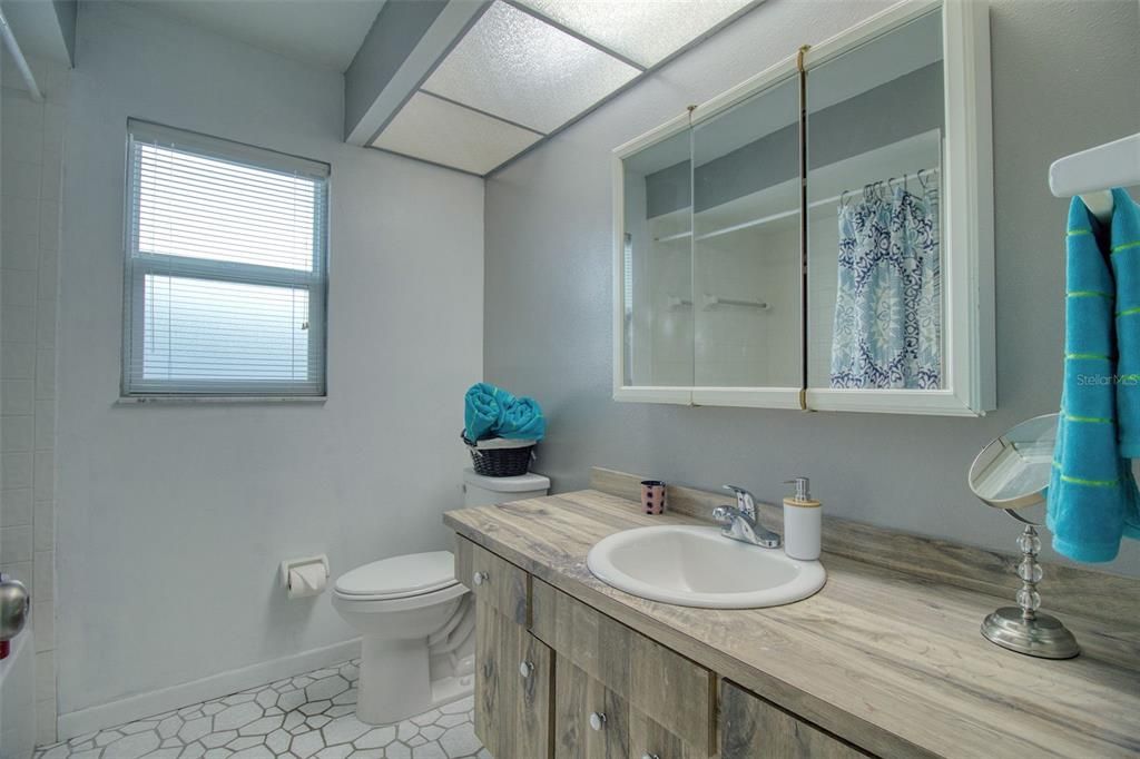 For Sale: $599,900 (3 beds, 2 baths, 1773 Square Feet)