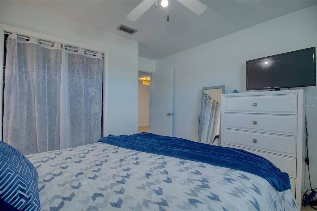 For Sale: $599,900 (3 beds, 2 baths, 1773 Square Feet)