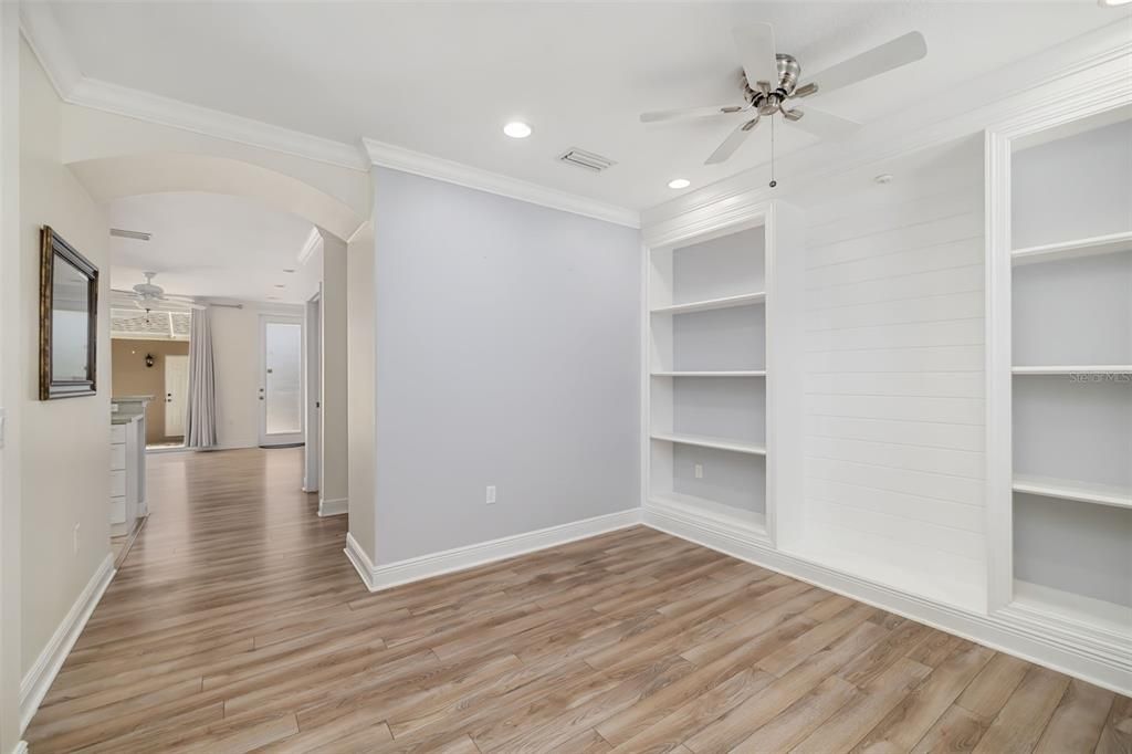 En Venta: $298,900 (3 camas, 2 baños, 1628 Pies cuadrados)