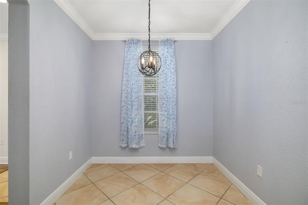 En Venta: $298,900 (3 camas, 2 baños, 1628 Pies cuadrados)