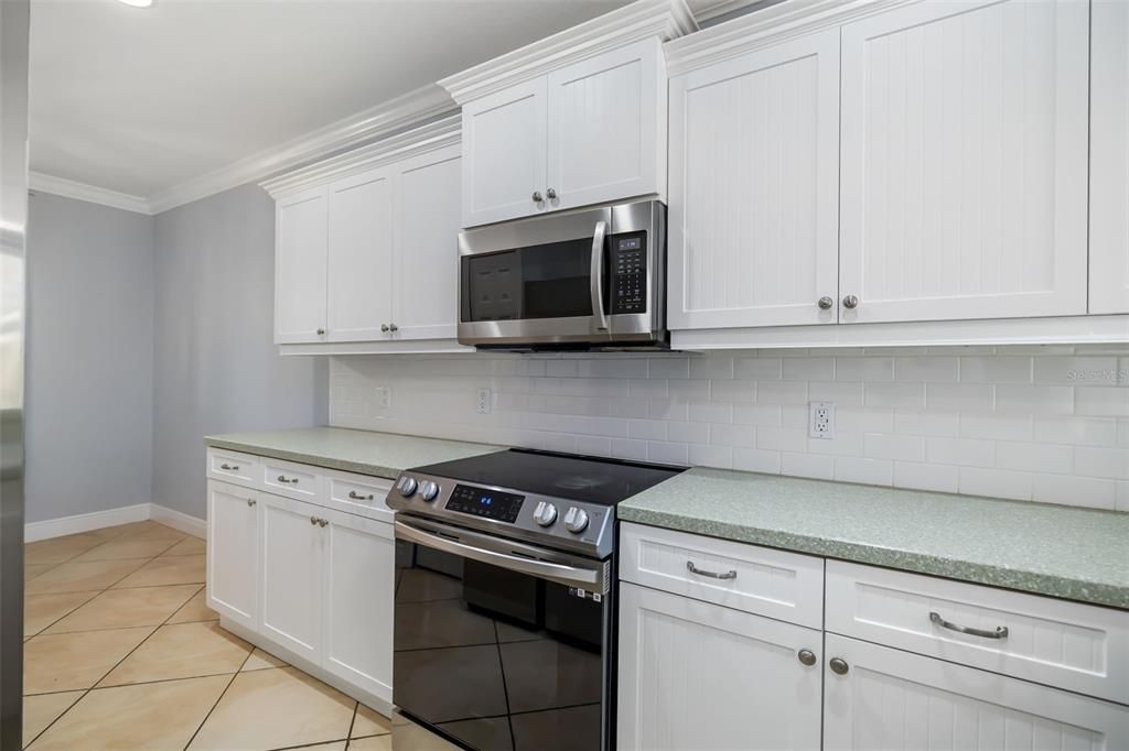 En Venta: $298,900 (3 camas, 2 baños, 1628 Pies cuadrados)