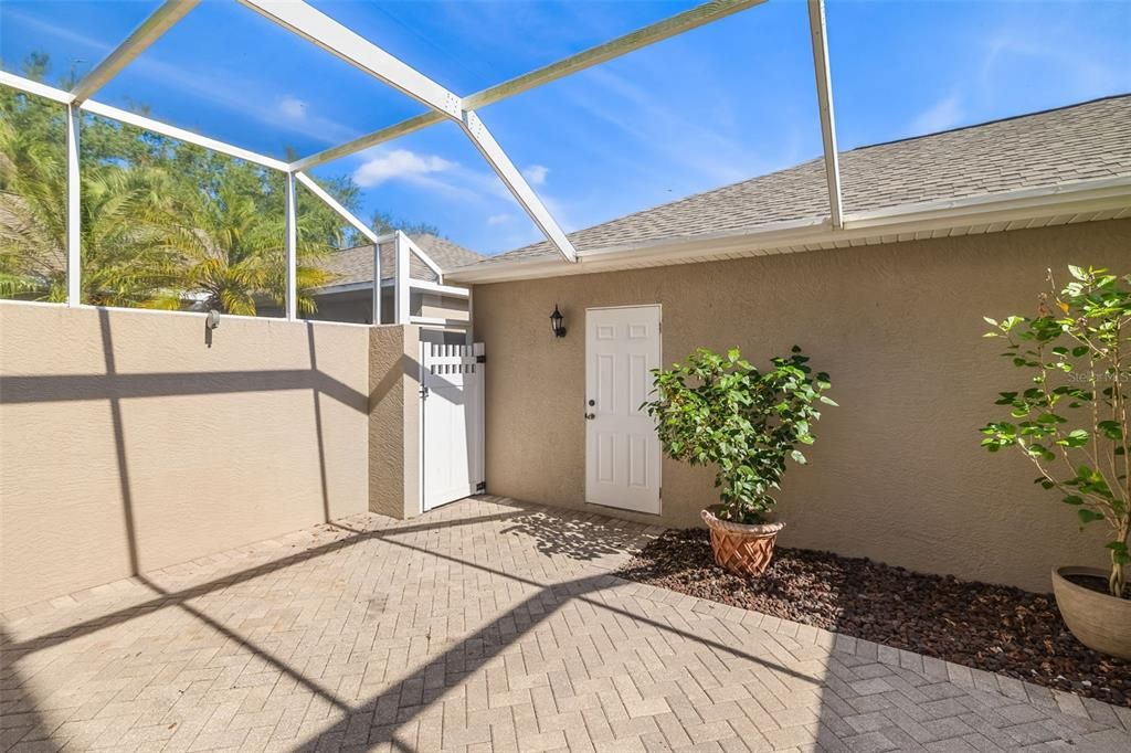 En Venta: $298,900 (3 camas, 2 baños, 1628 Pies cuadrados)