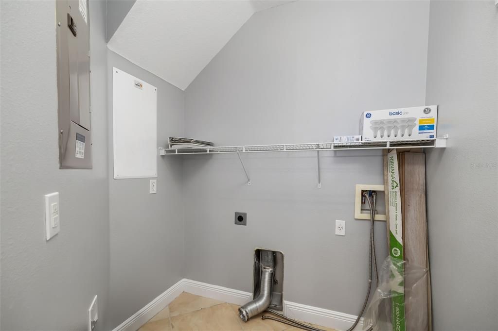 En Venta: $298,900 (3 camas, 2 baños, 1628 Pies cuadrados)