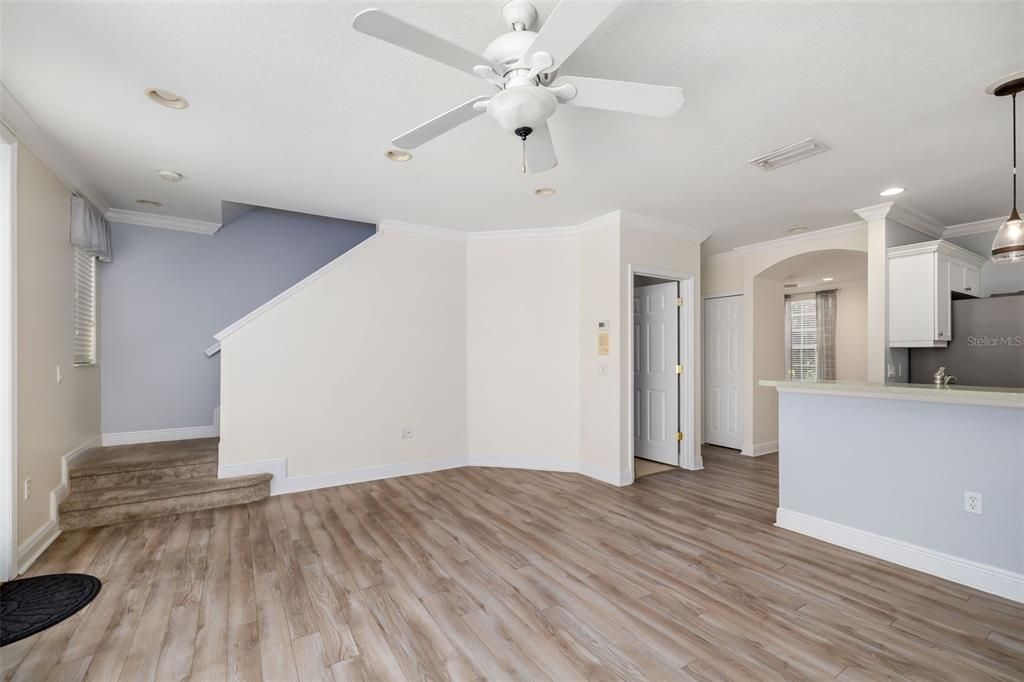 En Venta: $298,900 (3 camas, 2 baños, 1628 Pies cuadrados)