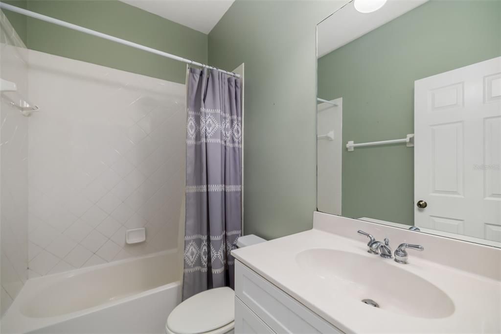 En Venta: $298,900 (3 camas, 2 baños, 1628 Pies cuadrados)