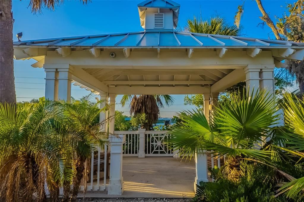 En Venta: $298,900 (3 camas, 2 baños, 1628 Pies cuadrados)