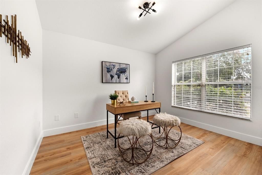 待售: $389,900 (4 贝兹, 2 浴室, 1807 平方英尺)