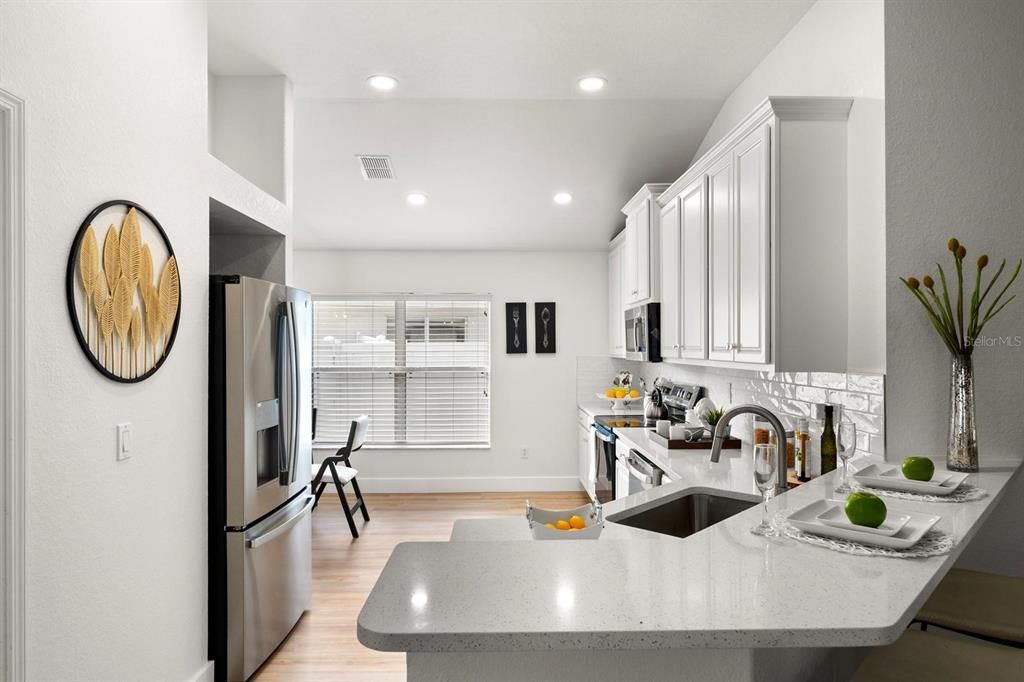 待售: $389,900 (4 贝兹, 2 浴室, 1807 平方英尺)