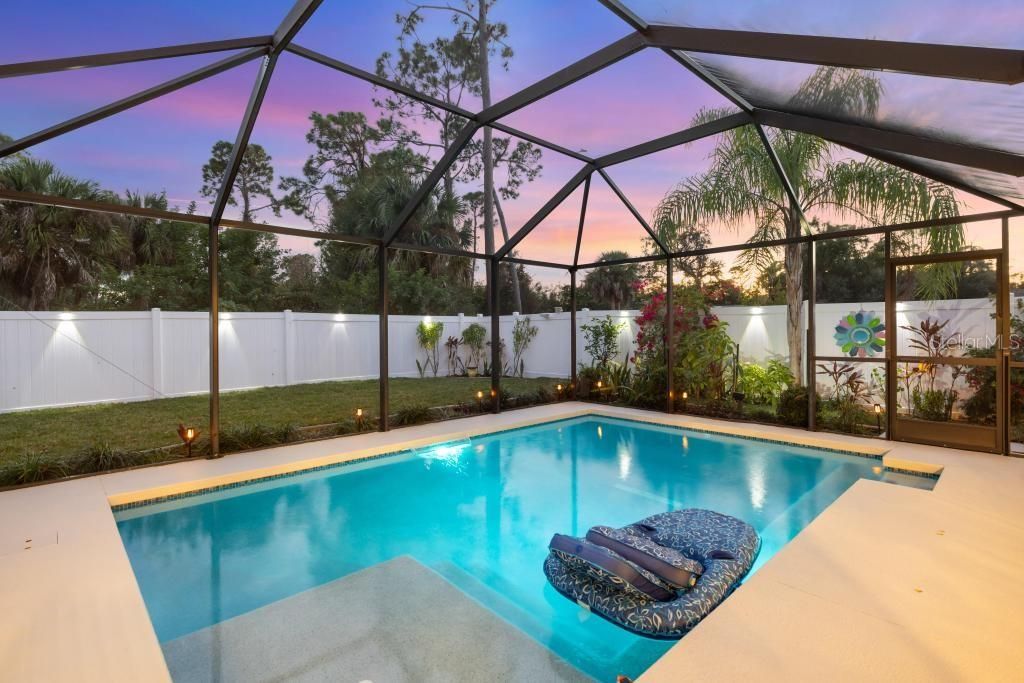 En Venta: $449,000 (3 camas, 2 baños, 1921 Pies cuadrados)