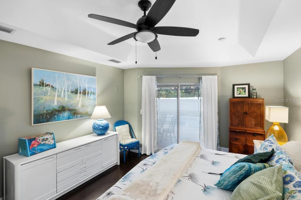 En Venta: $449,000 (3 camas, 2 baños, 1921 Pies cuadrados)