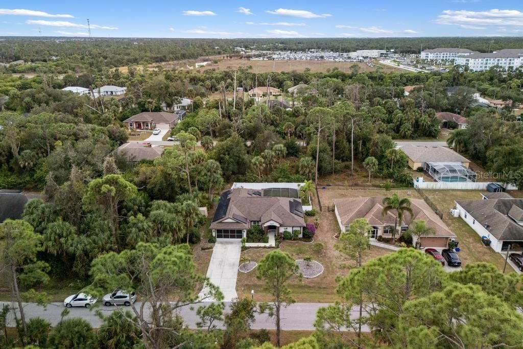 En Venta: $449,000 (3 camas, 2 baños, 1921 Pies cuadrados)