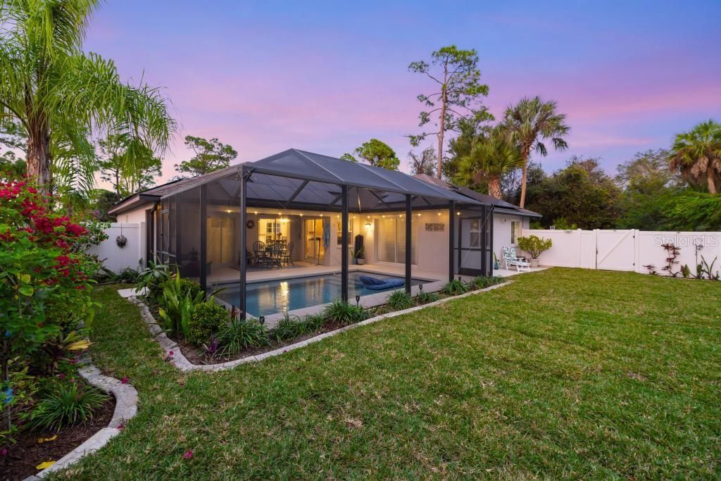 En Venta: $449,000 (3 camas, 2 baños, 1921 Pies cuadrados)