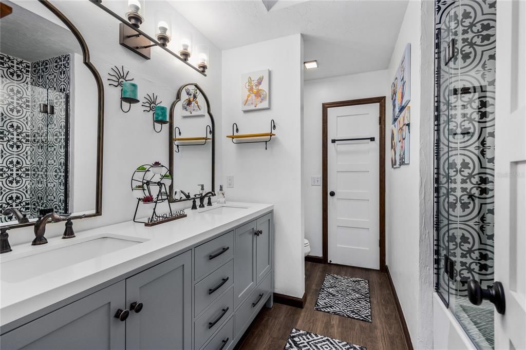 待售: $599,900 (4 贝兹, 2 浴室, 2586 平方英尺)