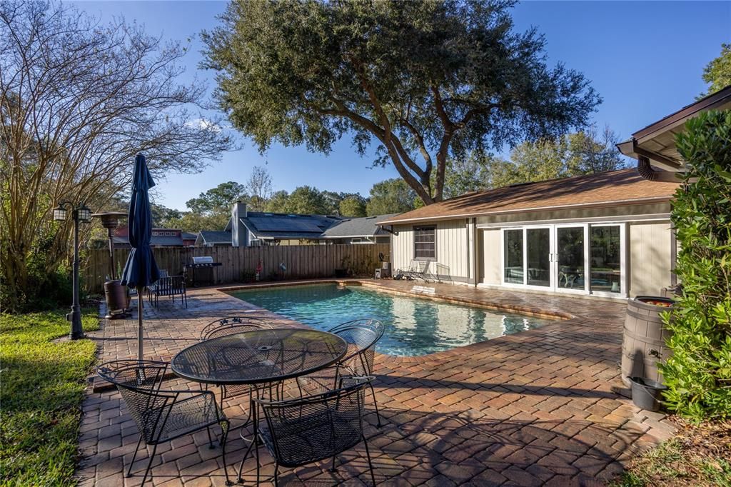 待售: $599,900 (4 贝兹, 2 浴室, 2586 平方英尺)